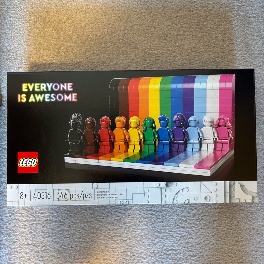 BNIB LEGO Colorful Unity Building Set